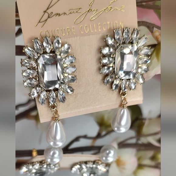 KENNETH JAY LANE Crystal Pearl Drop Earrings Cocktail Bridal Prom Pageant - Picture 1 of 9